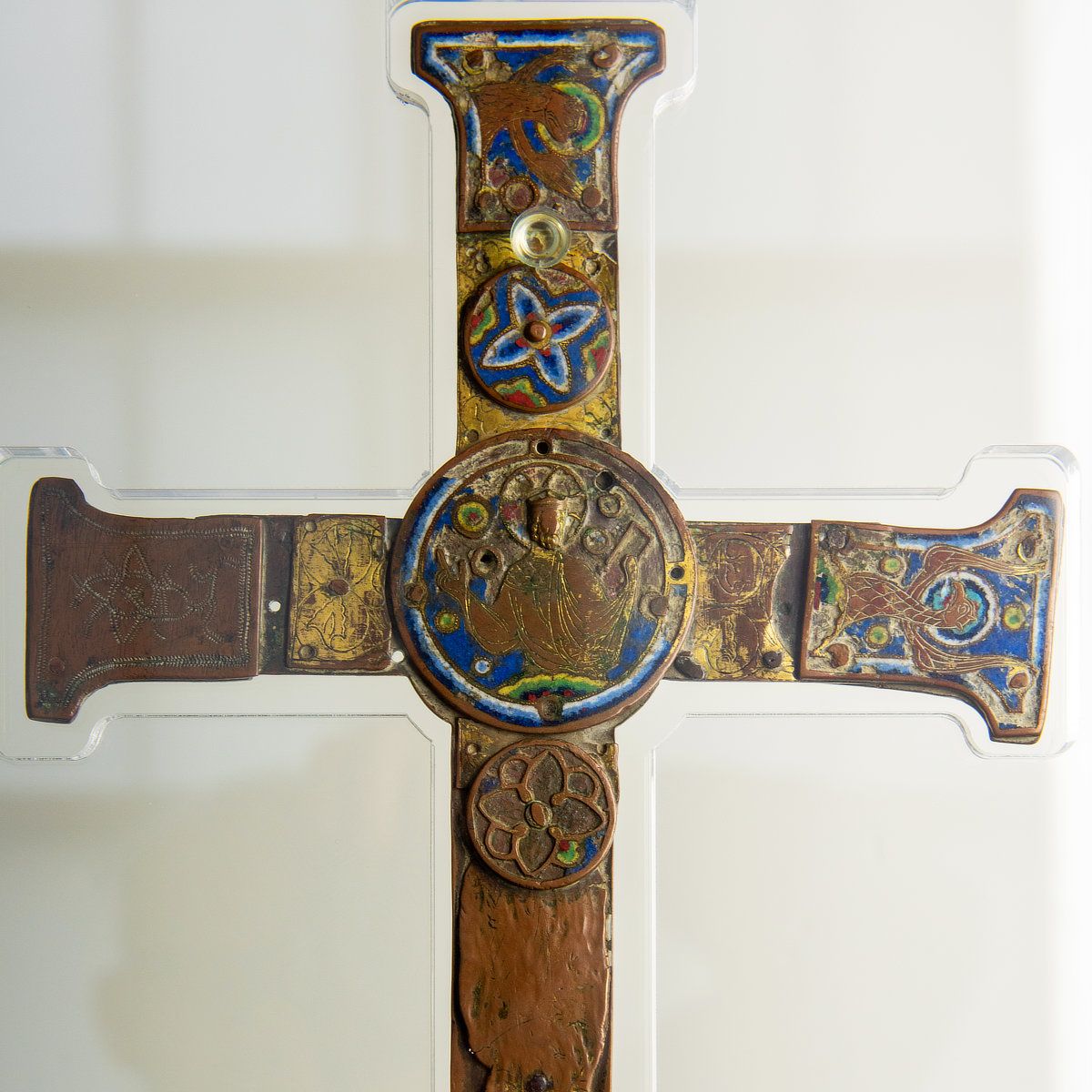 Krzyż procesyjny, emaliowany. Francja, Limoges, XII w.